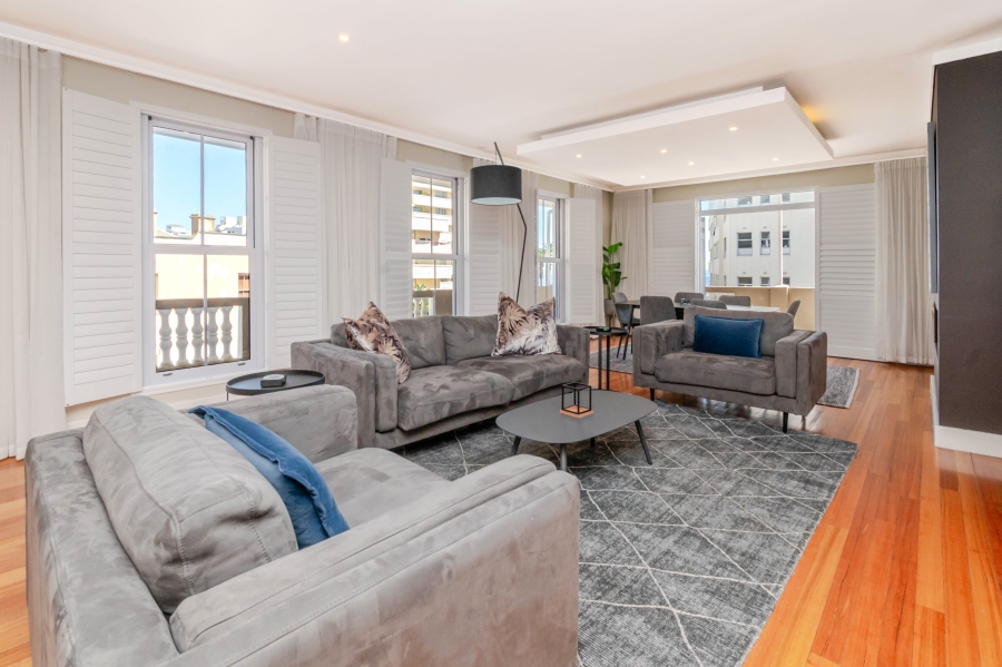 3 Bedroom Property for Sale in Sea Point Western Cape